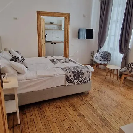 Rossmarkt דירה בראשוב